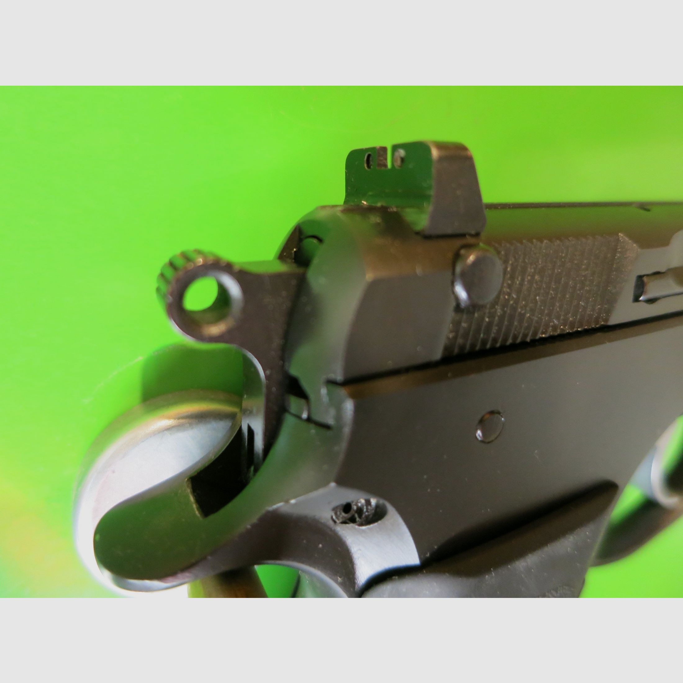 Tanfoglio TA90, semiautomatica. Pistola sportiva a caricamento automatico, classico dell'IPSC, calibro 9 × 19 mm       #66-, immagine 2 di 10
