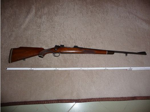 Original Mauser 98er Repetierer avec histoire : Cal. 9,3x62, longueur du canon environ 60cm, montage pivotant EAW,