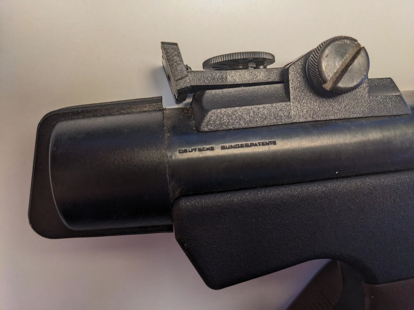 Diana luchtpistool model 5 G pistool kal. 4,5mm diabolo knikker