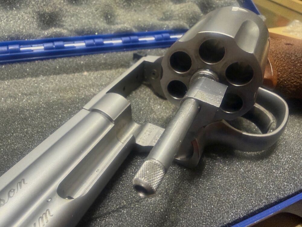 Smith & Wesson 686 Target Champion