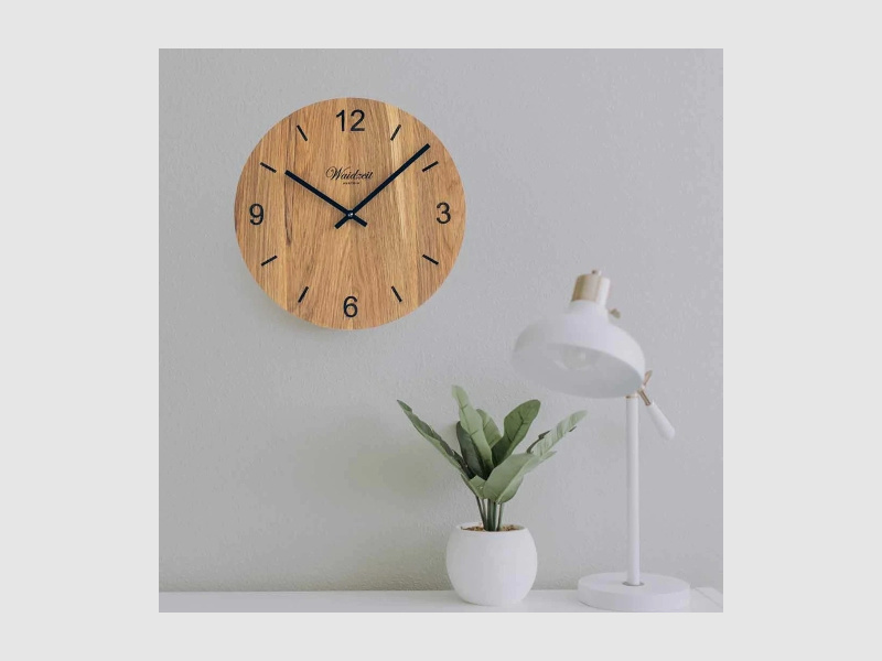 Wandklok Tempus van eikenhout