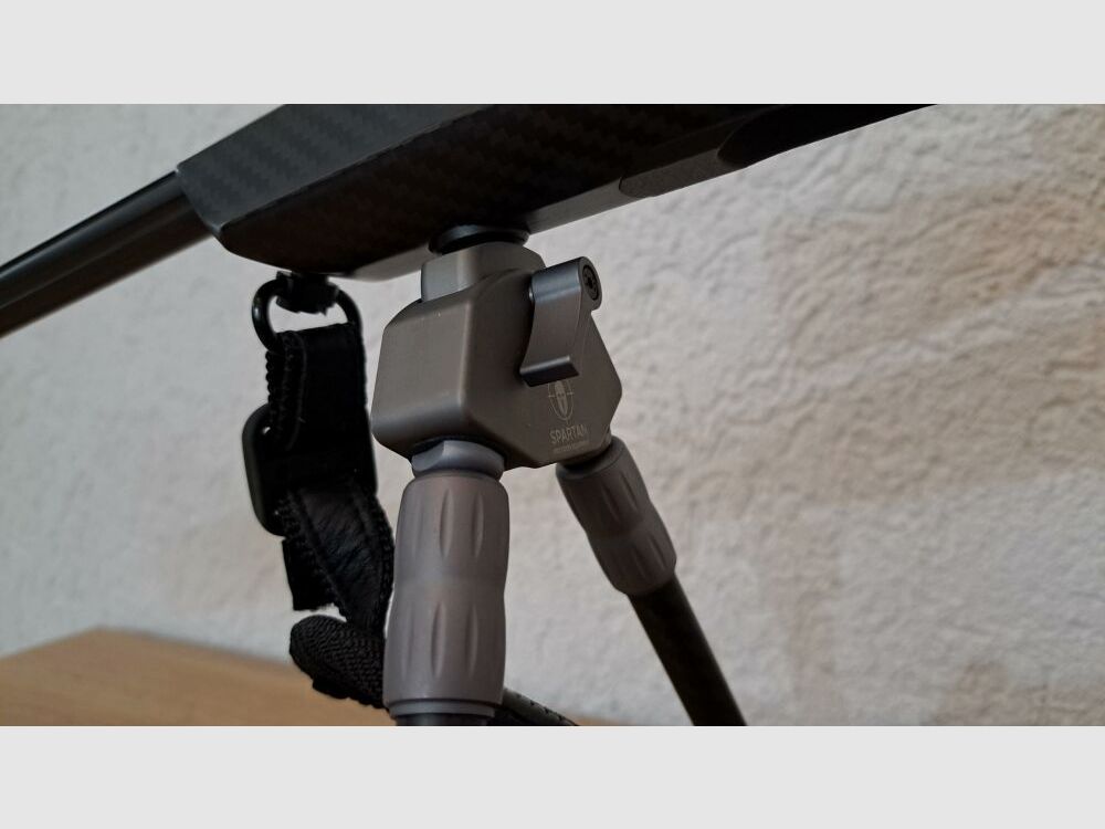 Merkel K5 Extrem mit FBT Carbon Lochschaft, DDOPTICS Zielfernrohr, Recknagel Schalldämpfer, Spartan Zweibein, Automatik Gewehrriemen, Luxus Koffer etc.