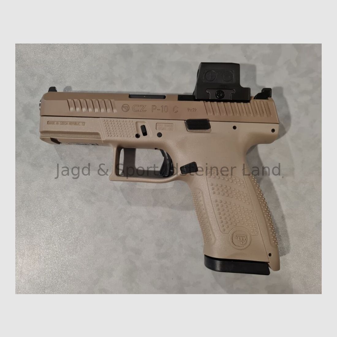 CZ Uhersky Brod P-10 C OR FDE (Cerakote) con mira de punto rojo Holosun HE509T