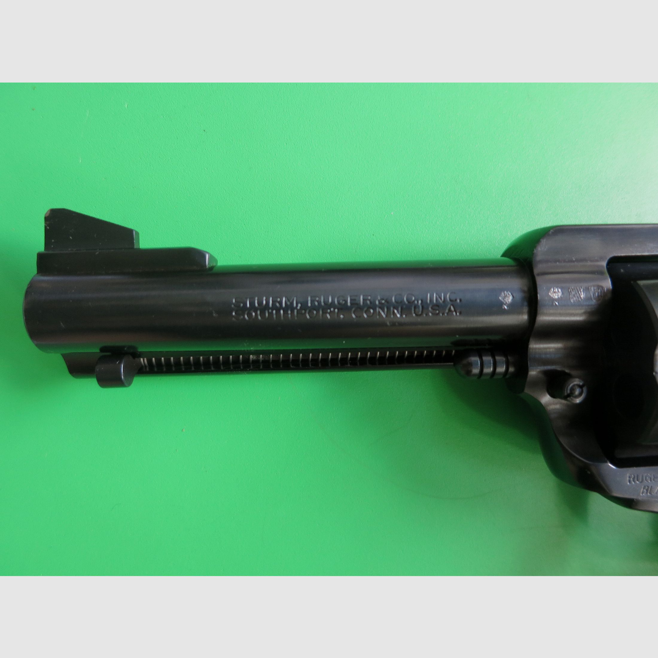 Revolver Western, Sturm Ruger & Co., modello Blackhawk, canna da 4,5", . 357 Magnum/cilindro intercambiabile 9 mm Luger     #47
