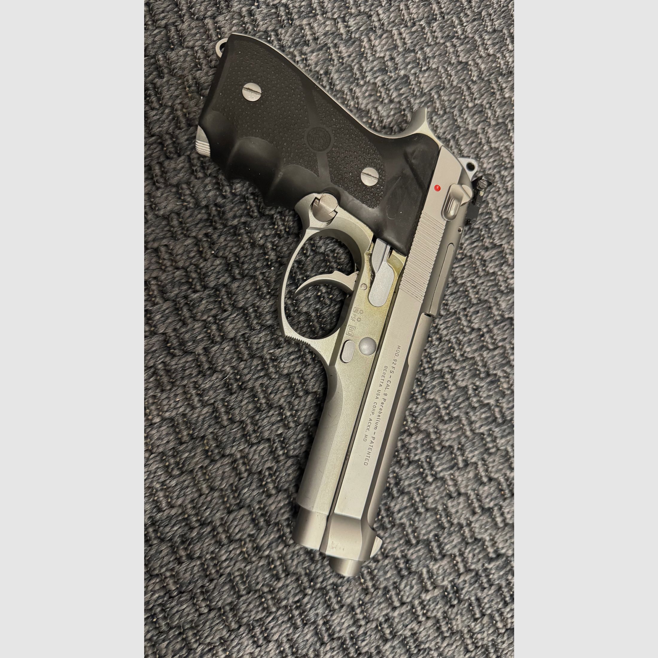 Beretta 92 FS stainless 9mm