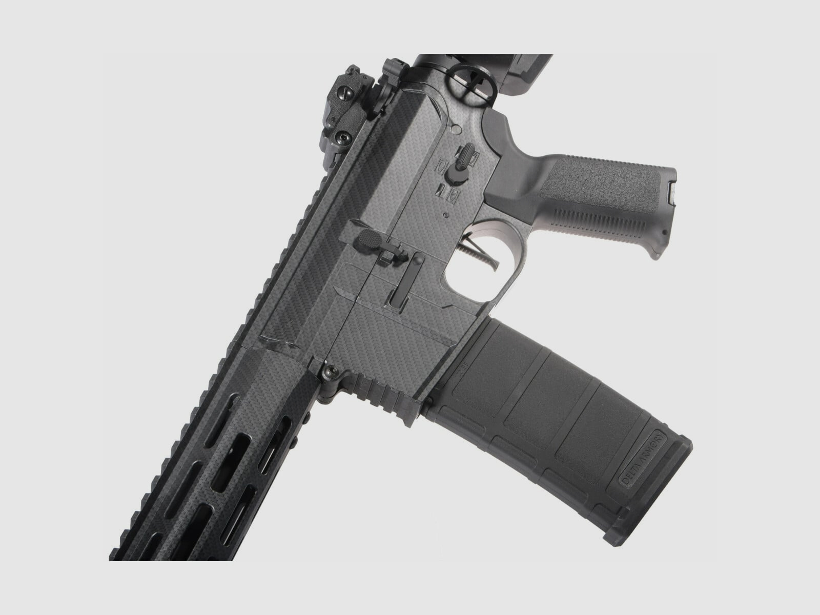 M4 AR15 M-LOK 10 Zoll CHARLIE Carbon S-AEG Airsoft Gewehr Frei ab 18 Jahren | Delta Armory