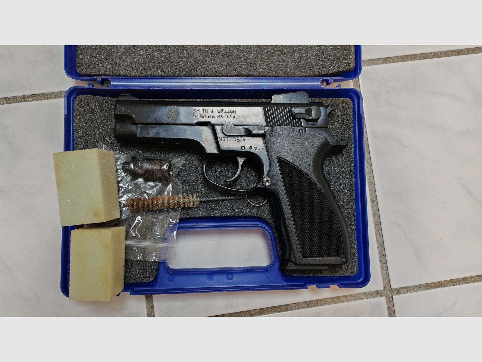 Smith & Wesson Mod. 5904 Schreckschuss Pistole brüniert / gebeizt | Kal. 9mm P.A.K. | PtB 604  | zzgl. div. 9mm Kartuschen erwerbbar