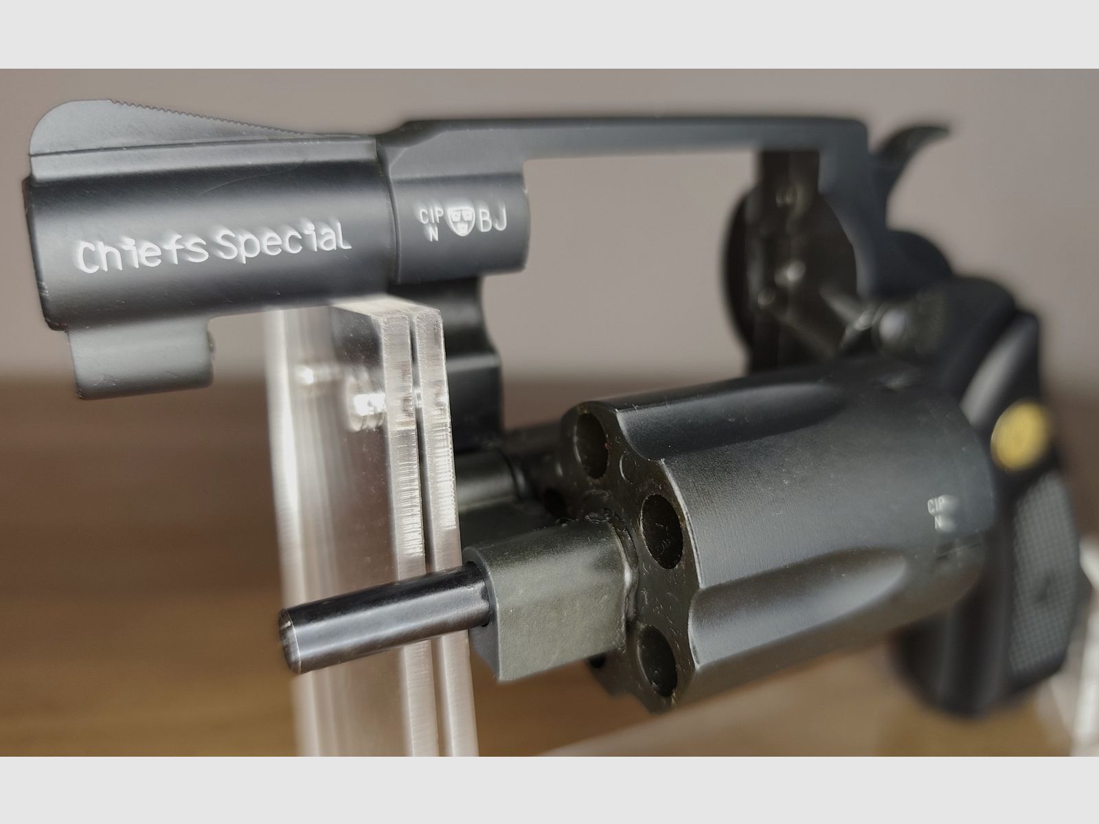 Smith&Wesson Chiefs Special 9mm PTB 794 Silvester-Set 40 Pyro+50 Schuss NC Munition