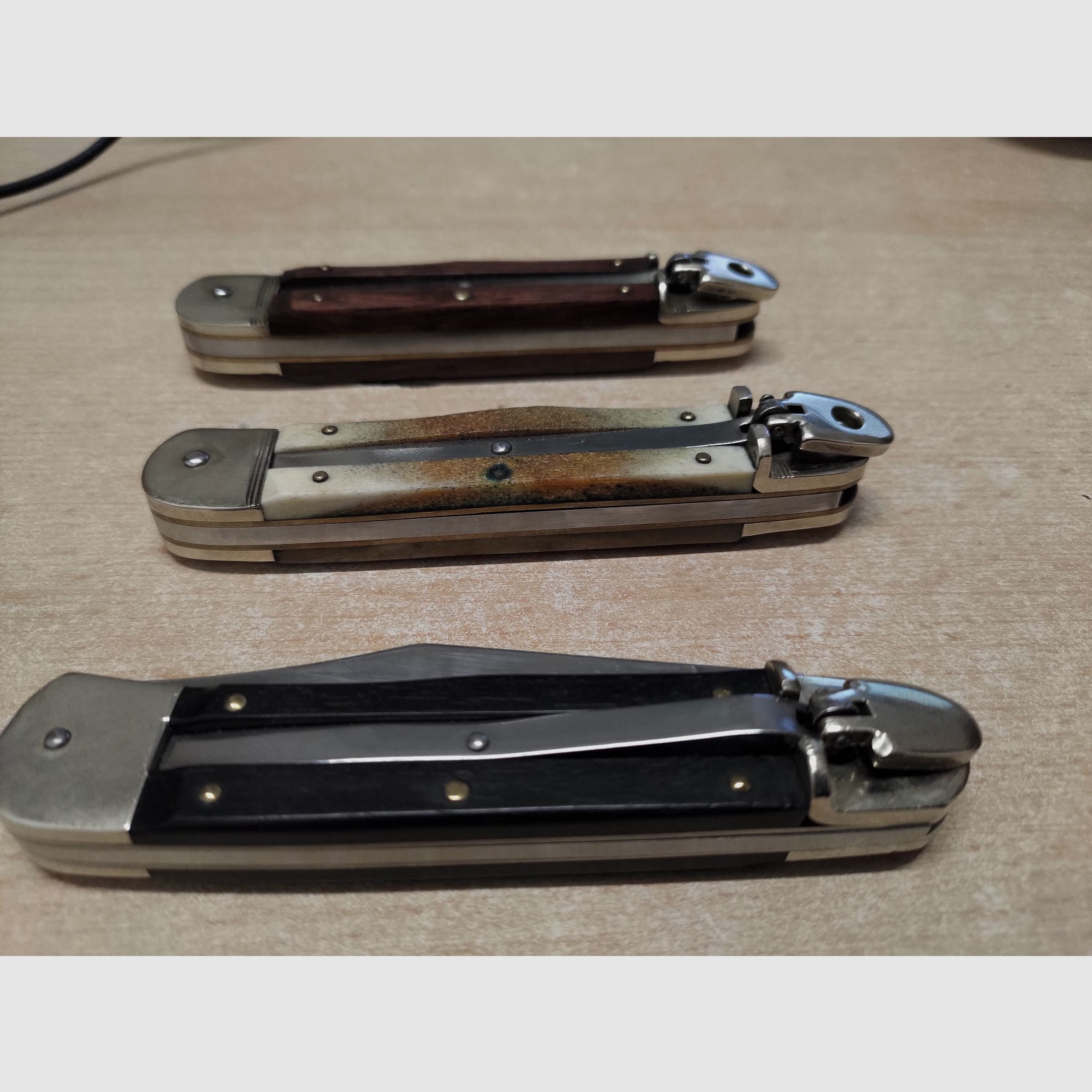 Bundle of spring knives Hubertus