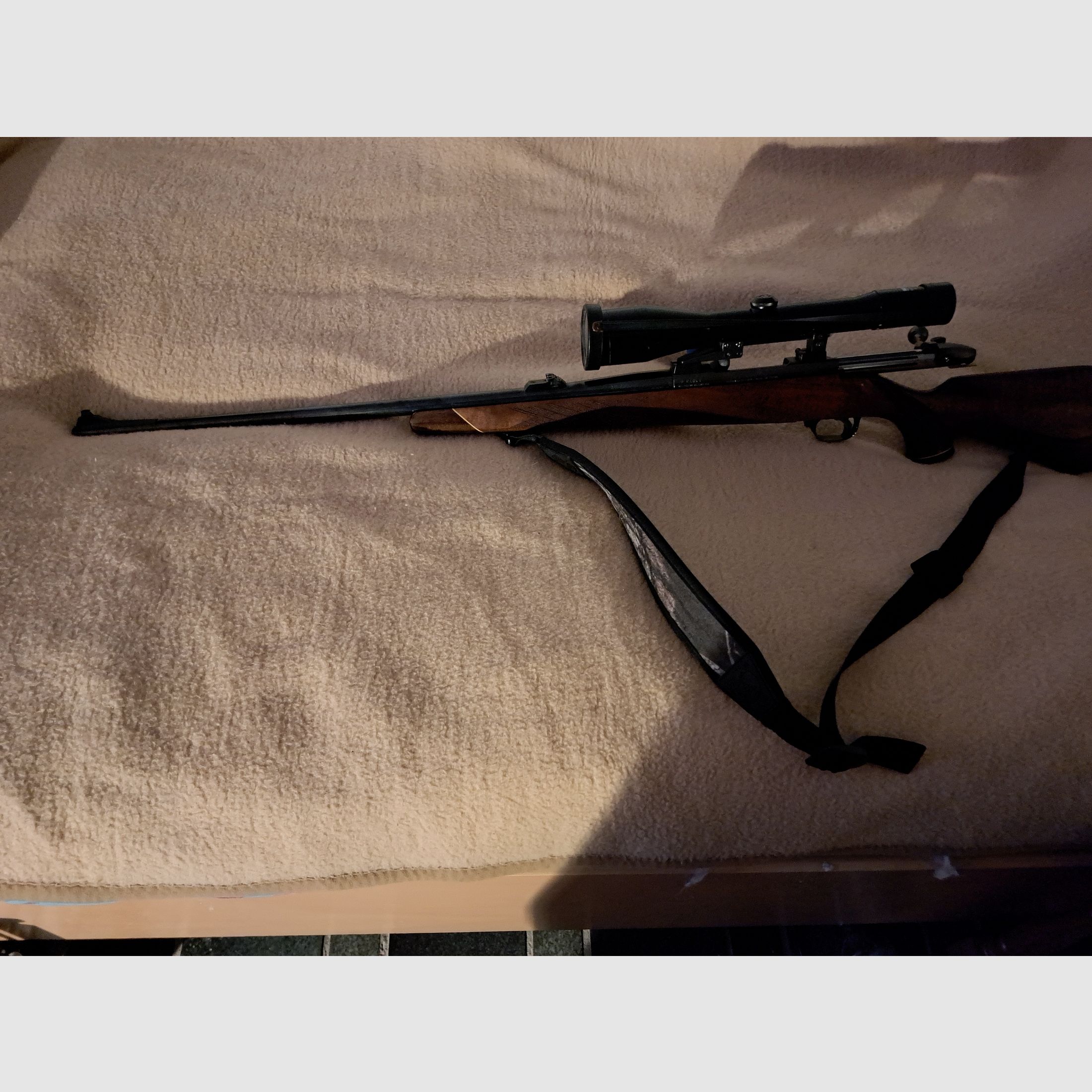 ⁷Weatherby Mark V  /  Kal. 8x68 S