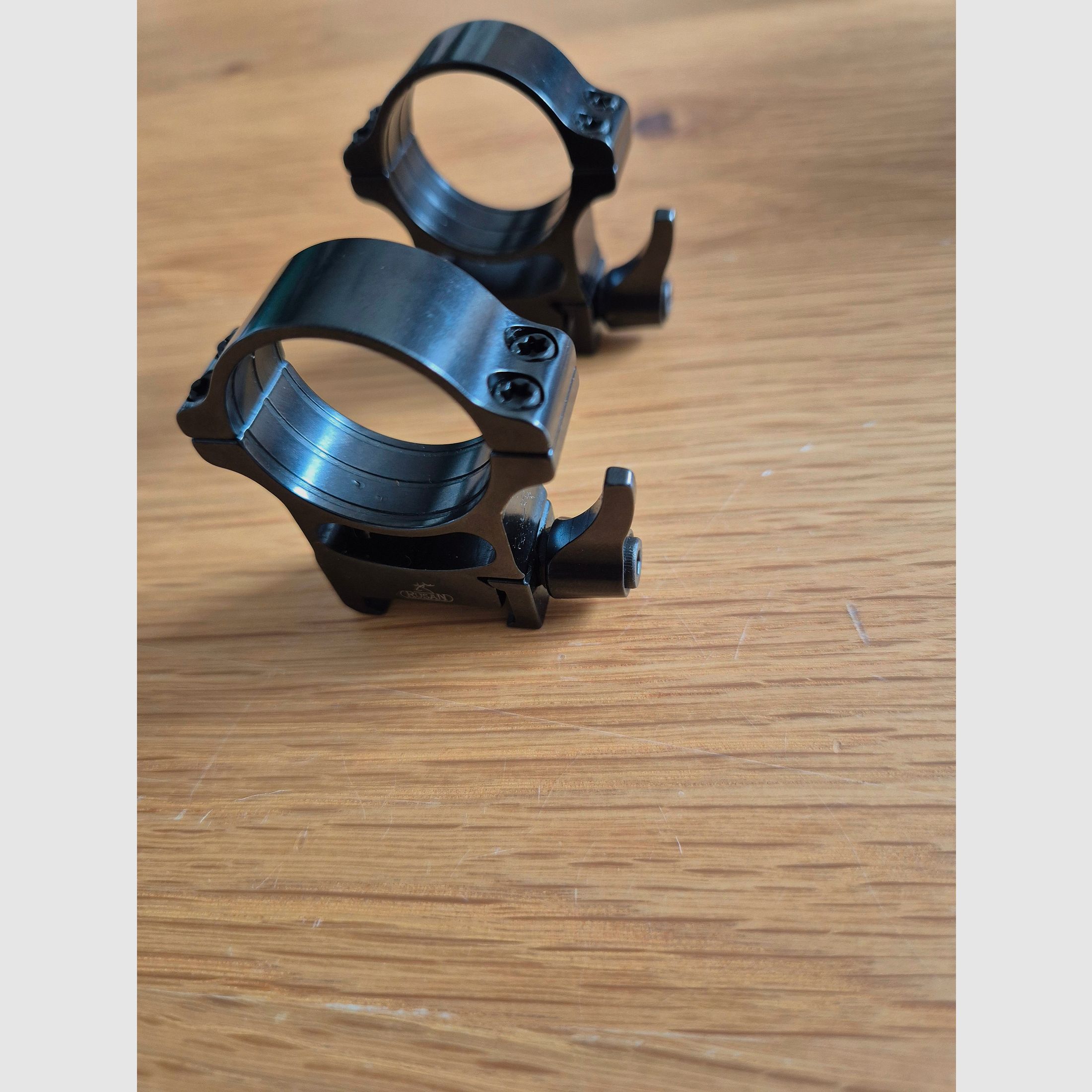 Quick-release scope rings