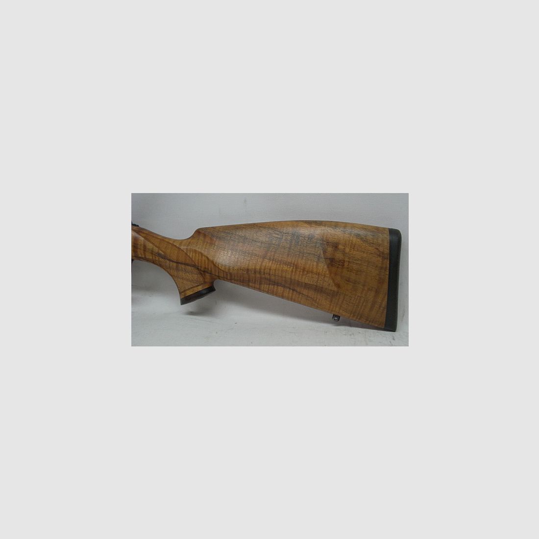 MA 05 Fluted LL51 MG oV - .308Win, calcio in legno, scarico per fucile.