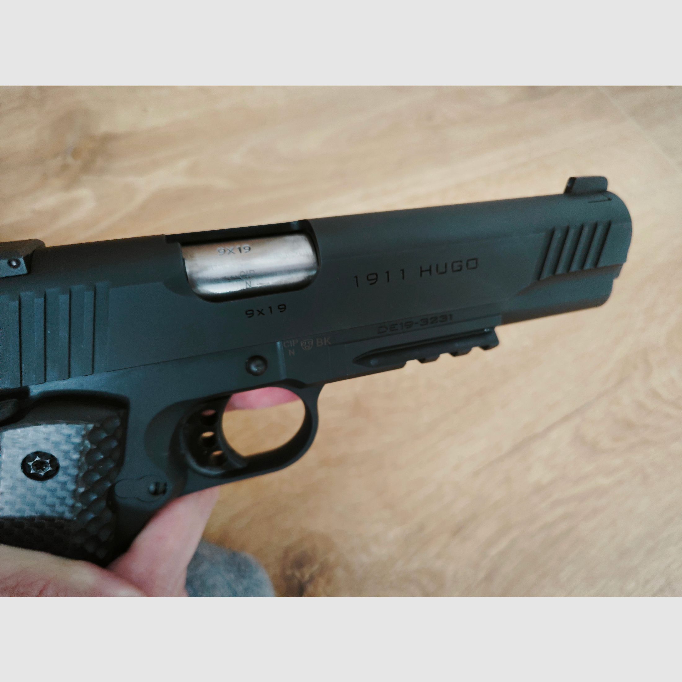 Schmeisser Hugo 1911 - 5 pulgadas - 9mm
