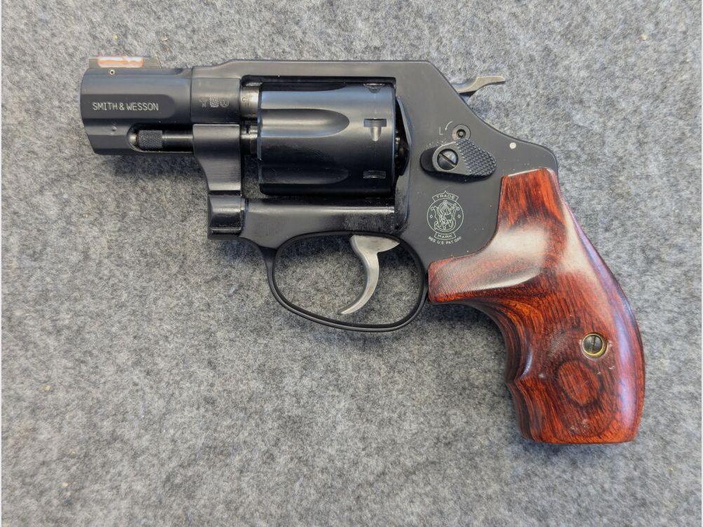 Smith & Wesson 351 PD AirLite