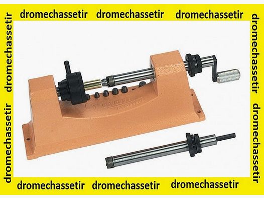 Lyman universal case trimmer, 9 pilots and screwdriver adapter, ref 7862003