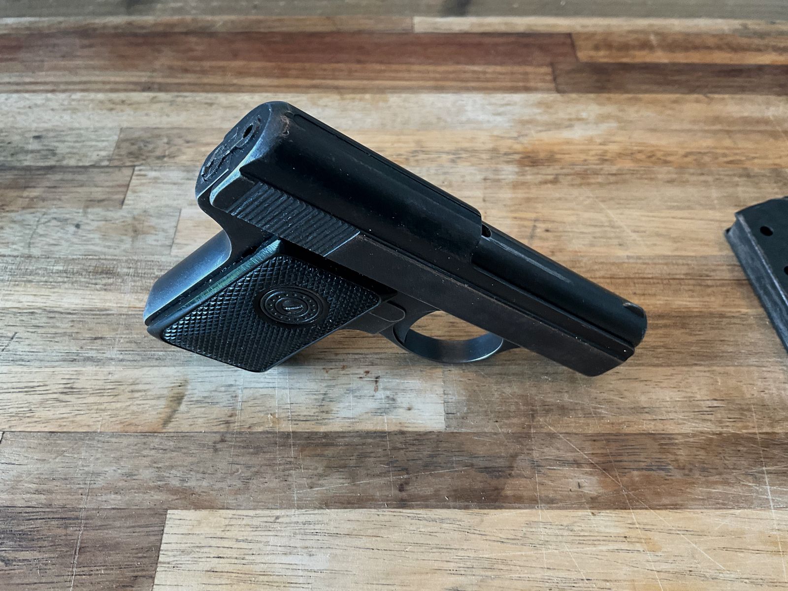 Walther Modell 9