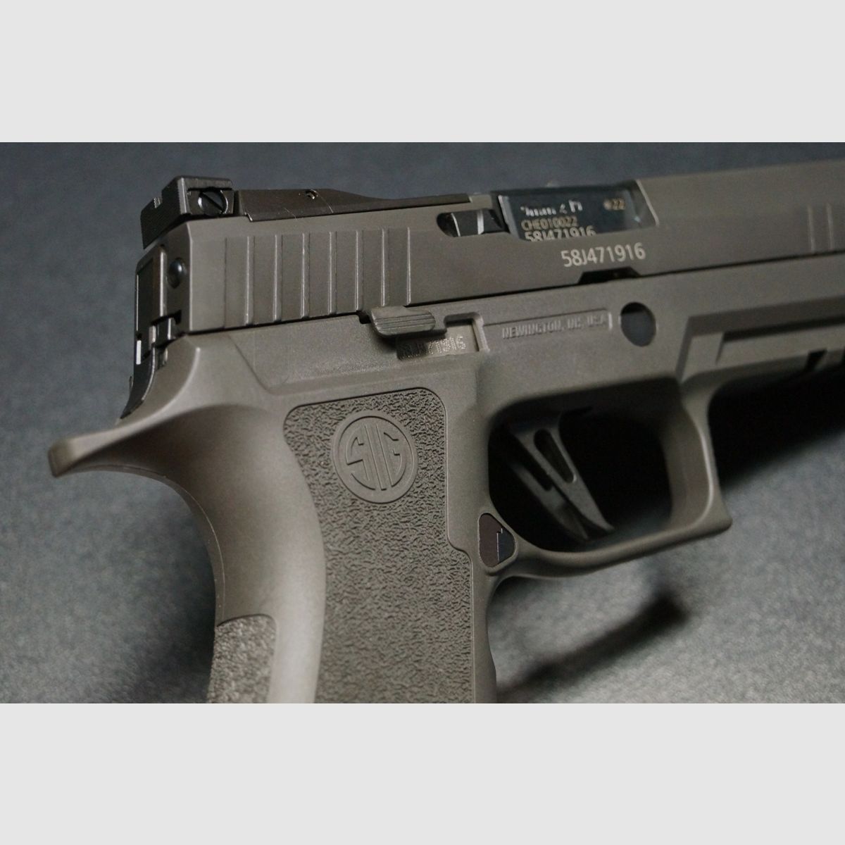 Sig Sauer P320 X-Five Legion, Bild 3 von 10