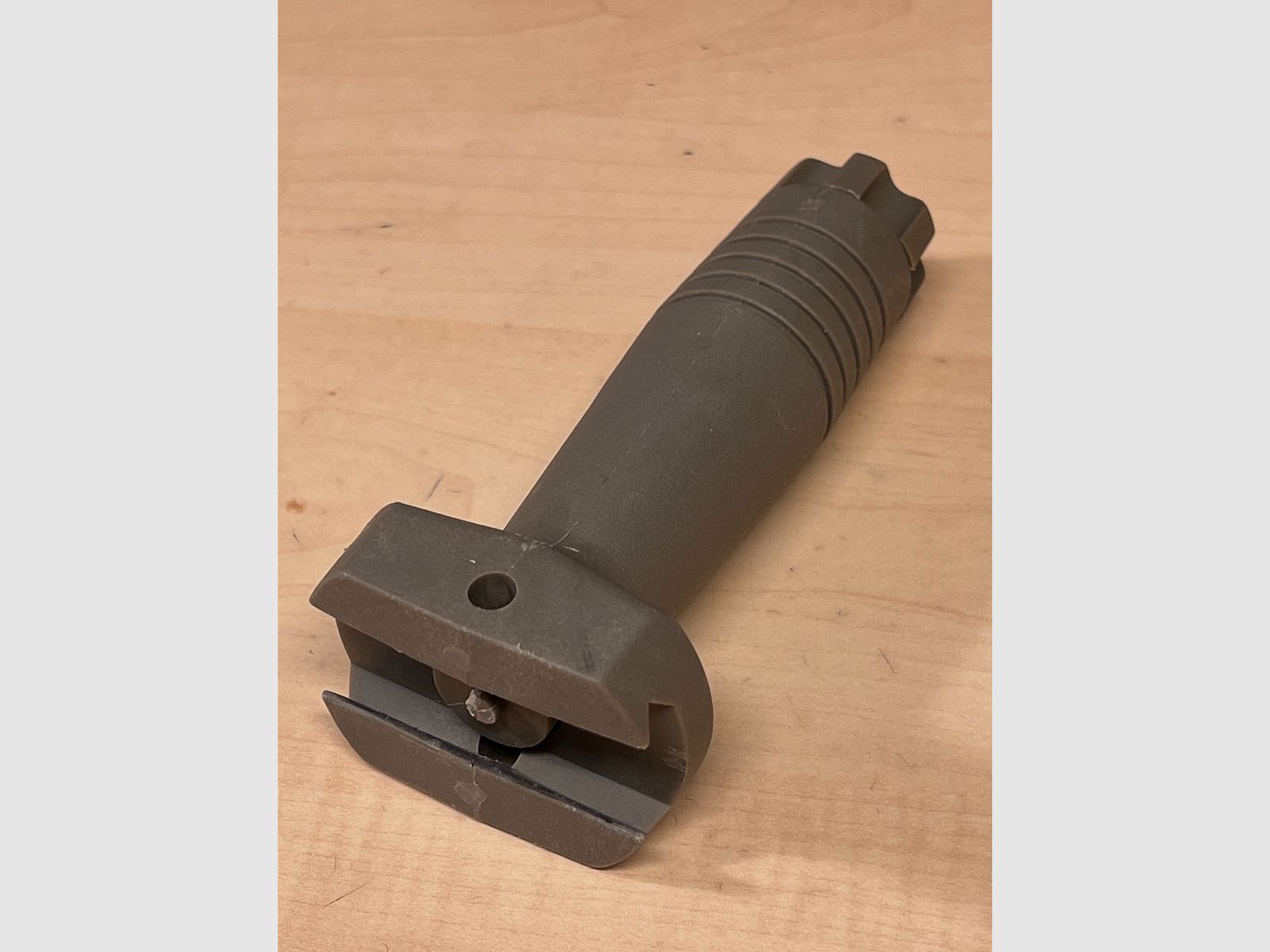 Poignée avant verticale pour Airsoft en Khaki version longue