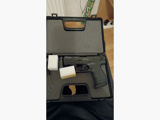 Walther P 22 in original packaging