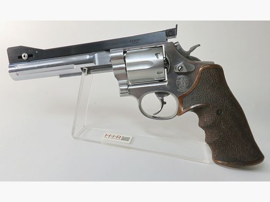 S&W 686-4 | 6 Zoll | .357 Mag / .38 Spez. | Bull Barrel | Aristocrat 3-Pos.-Visier | Nill-Griff