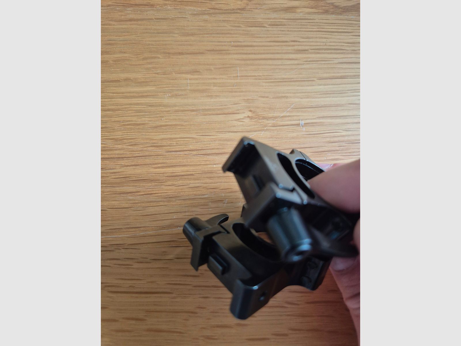 Quick-release scope rings