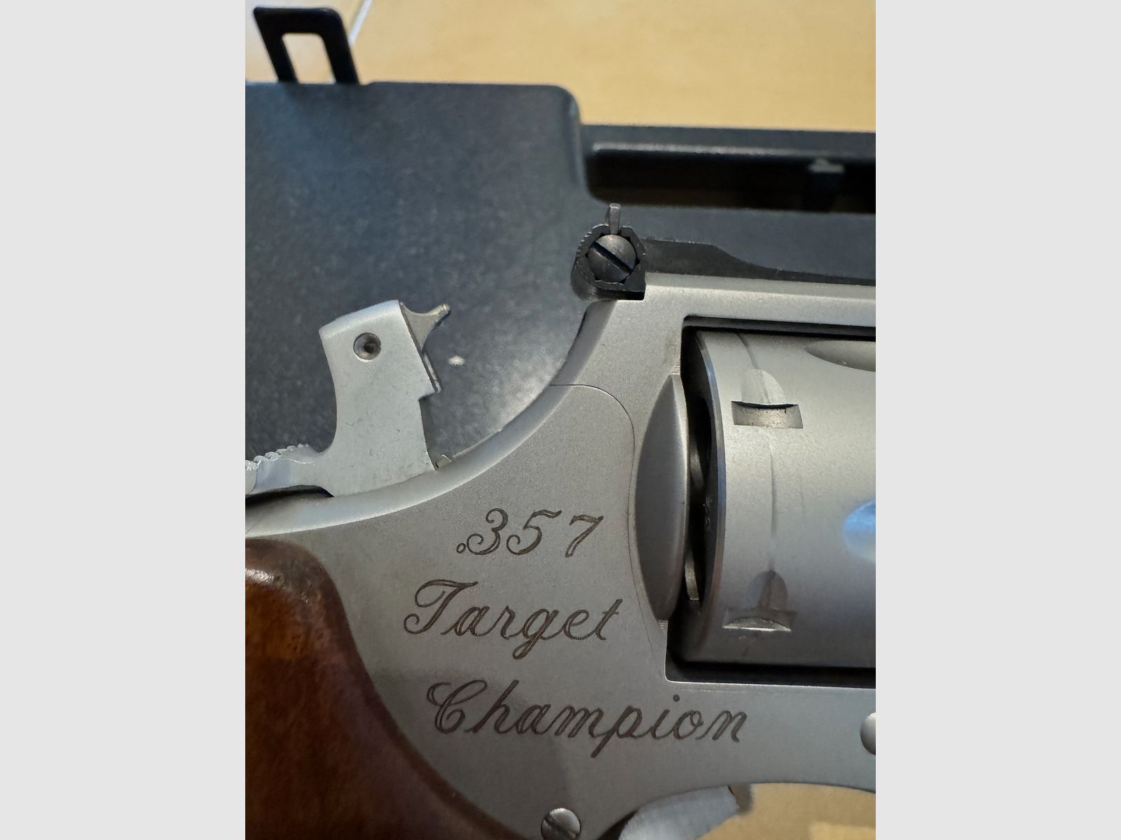 Smith&Wesson 686 Target Champion inkl. Nill Griff