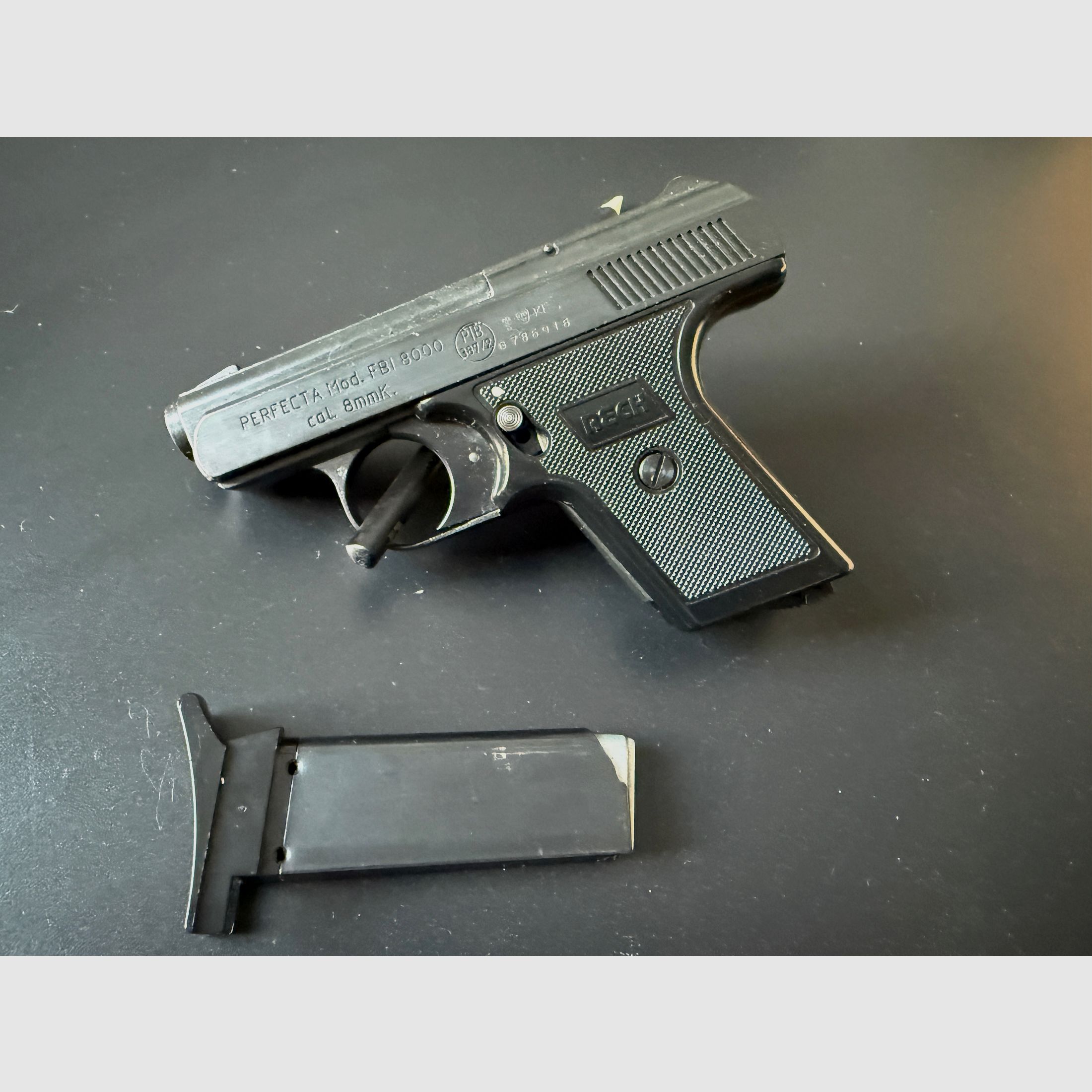 UMAREX Perfecta Mod. FBI 8000 Cal. 8mmK. Made in Germany