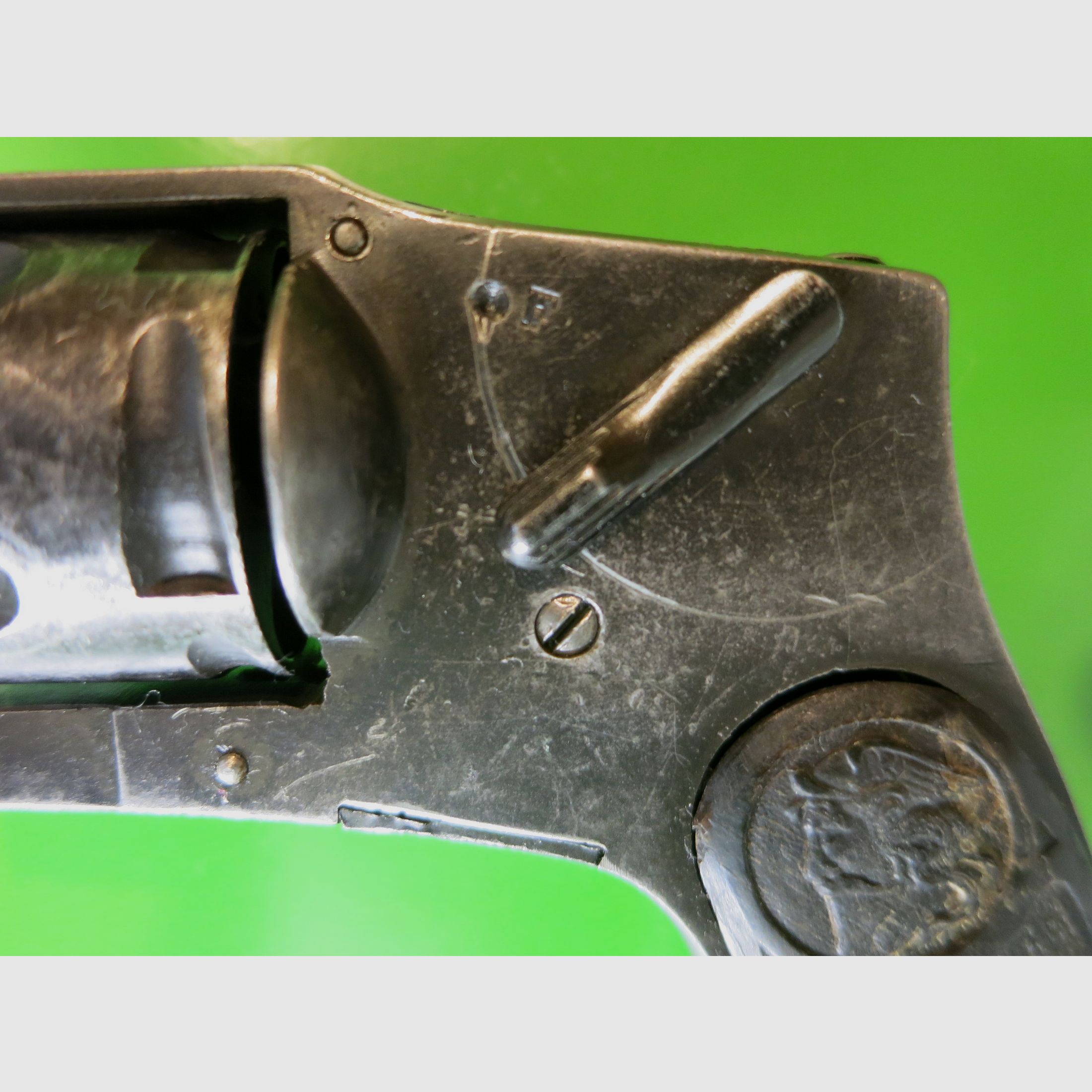 Friedrich Pickert, 'Hammerless' Revolver, Arminius Modell 7, Kal. 7,65 mm Browning     #90-