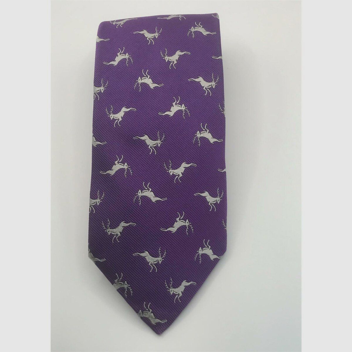 Robert Keyte tie 100% silk purple design silver stag