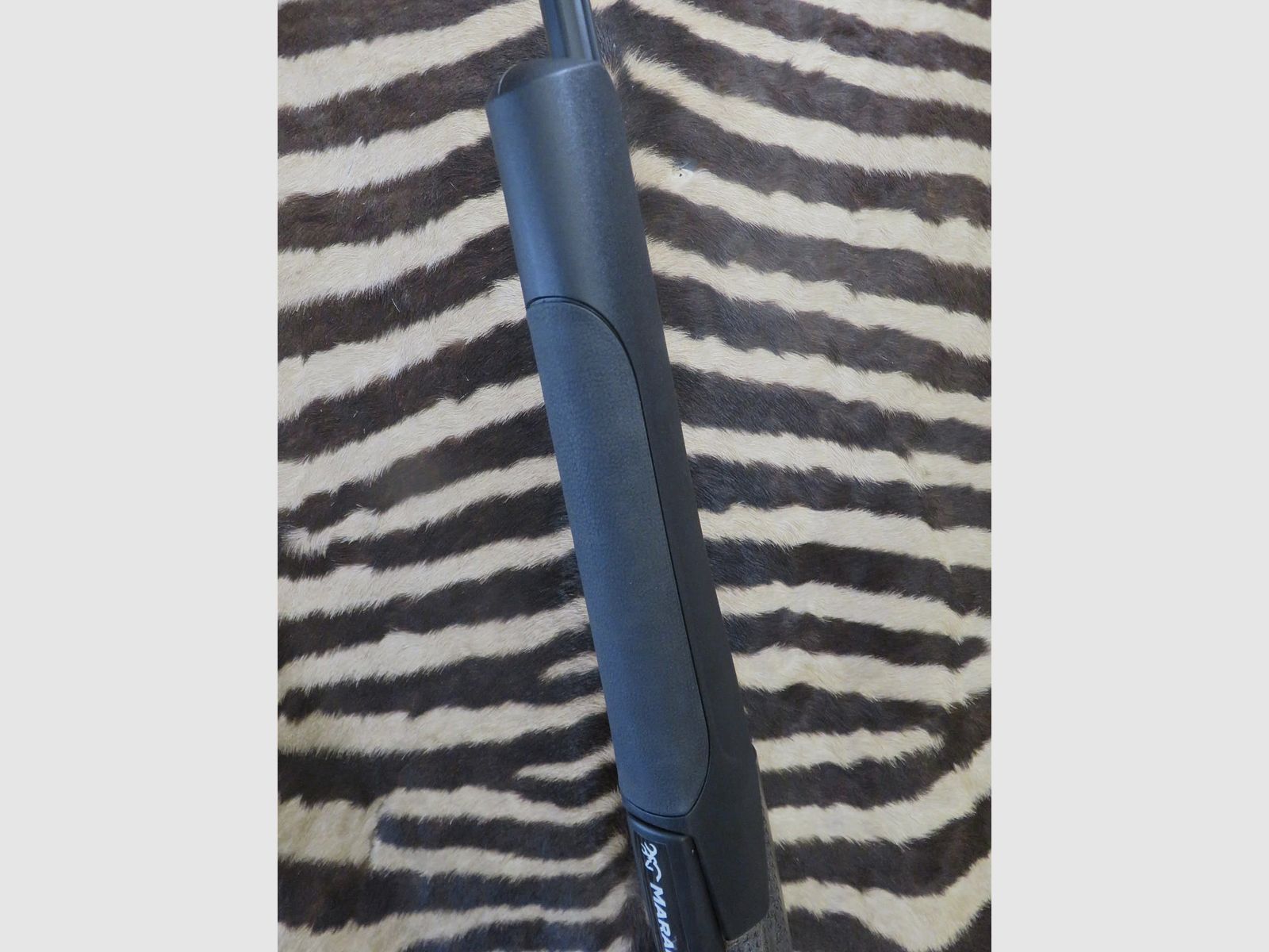 LIMITIERTE SERIE Browning Maral 4X Platinium Compo Full Black .300wm 61 cm Lauf – Waffenkoffer, Bild 4 von 12