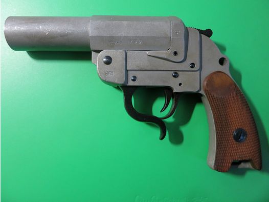 F.W. Heym signal pistol type 4, caliber 4 (26.4 mm)   #84