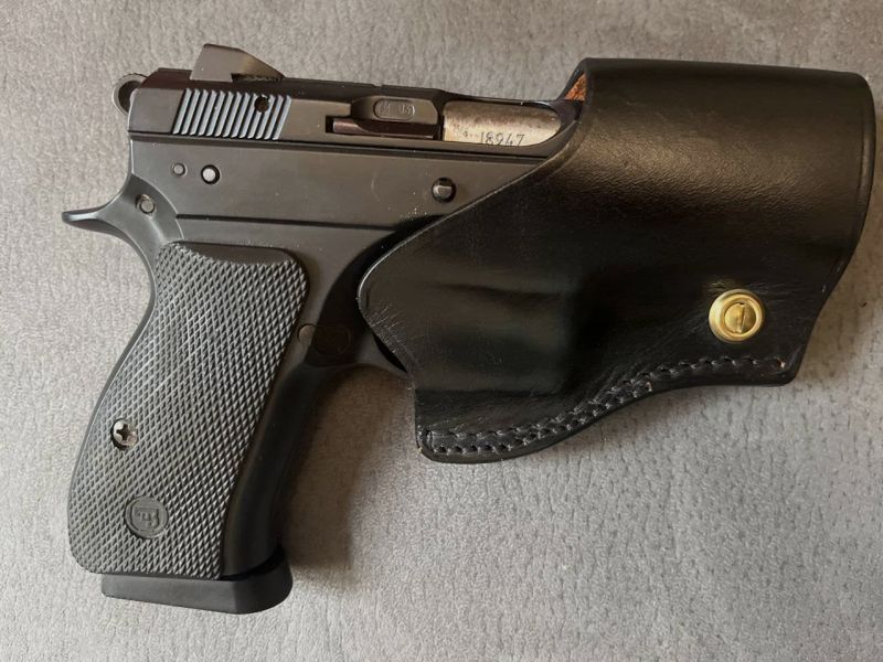 SICKINGER GUNFIGHTER SCHNELLZIEHER MINI SIG 220 SERIE BAUÄHNLICHE PISTOLEN