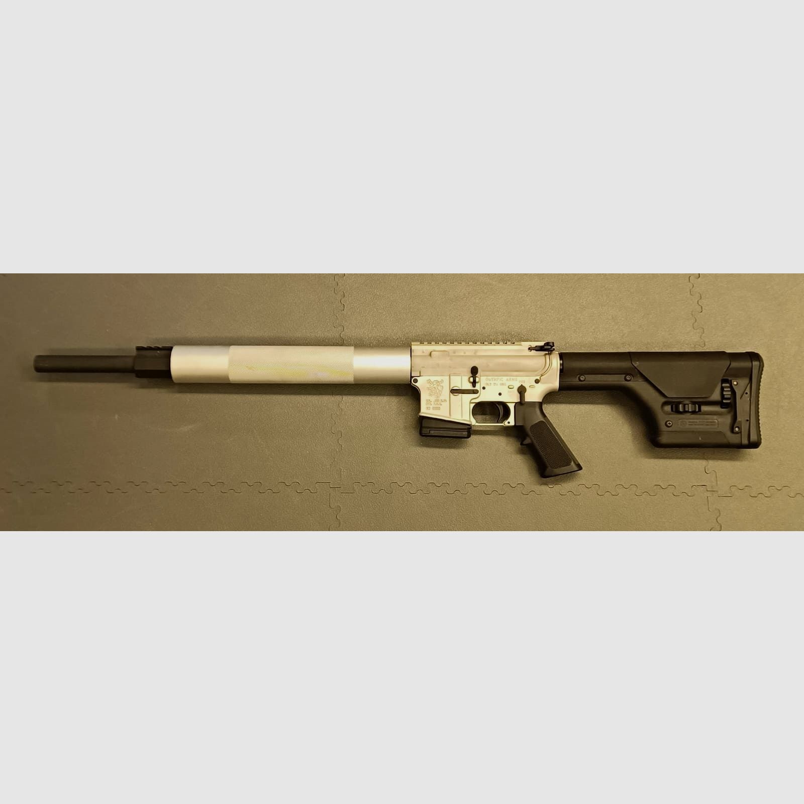 Olympic Arms AR-15 – calibro .223 Rem