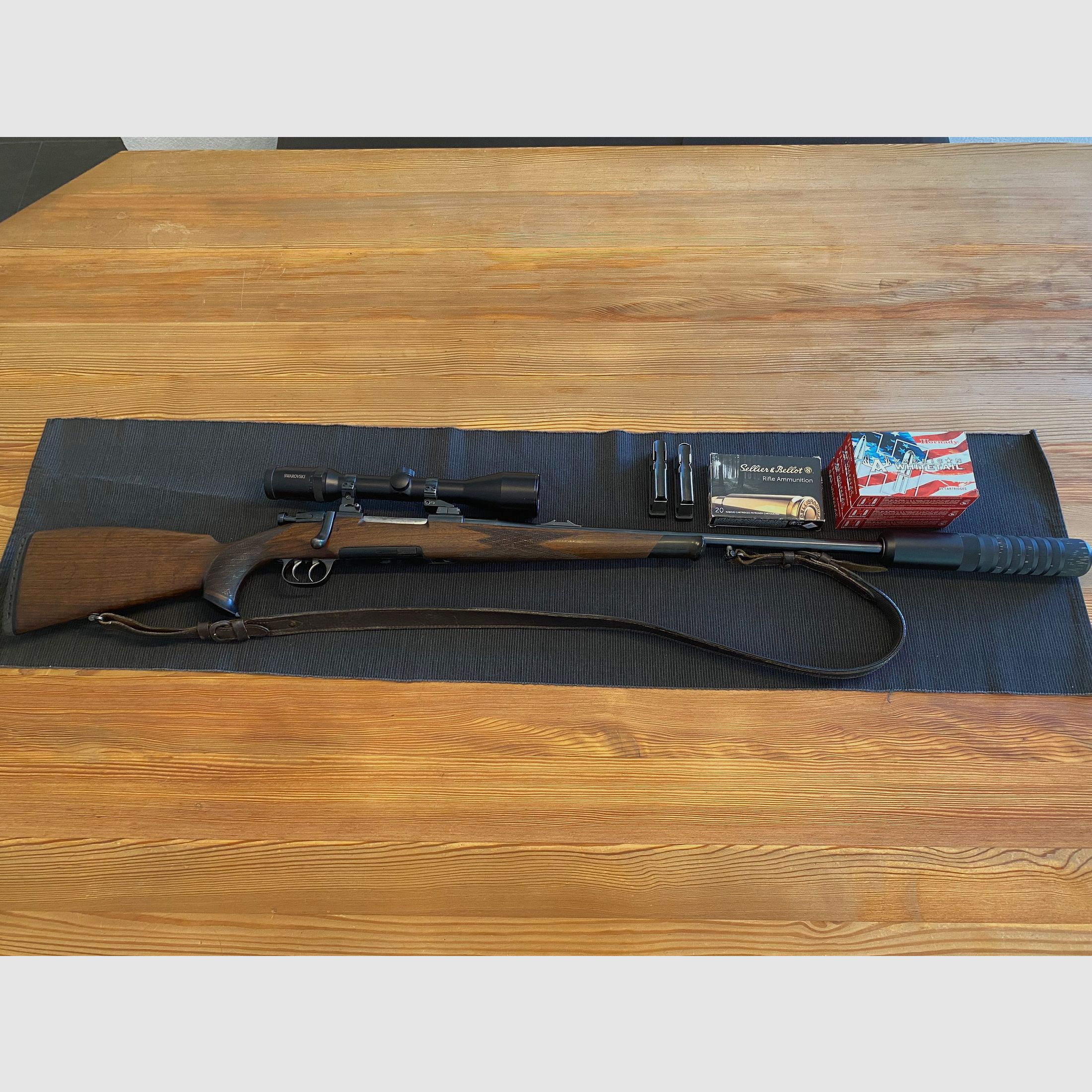 Mauser 98, caliber 30.06, Swarovski Habicht 3-12x50, WHED silencer,