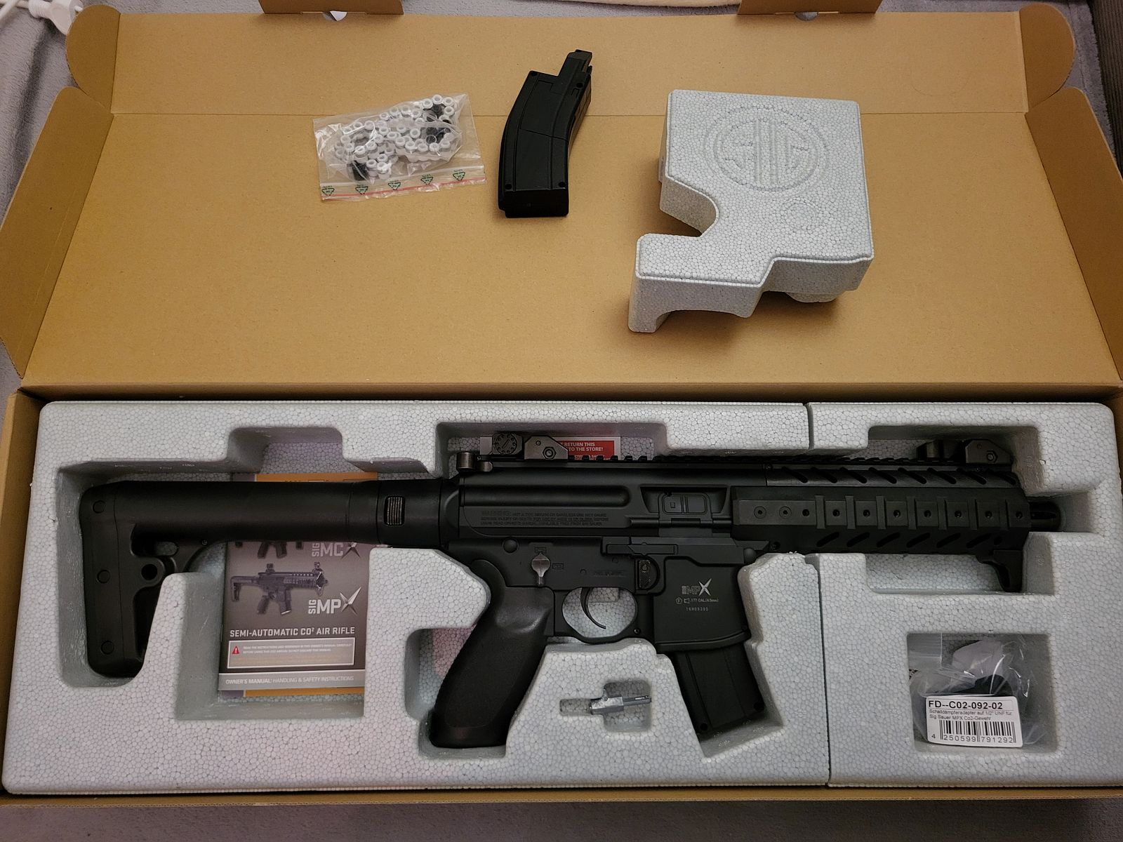 Sig Sauer MPX mit 2 Magazinen in der Originalverpackung