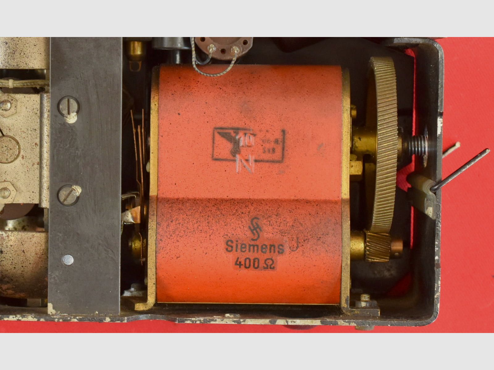 Field telephone Feldfernsprecher 33, image 16 of 16