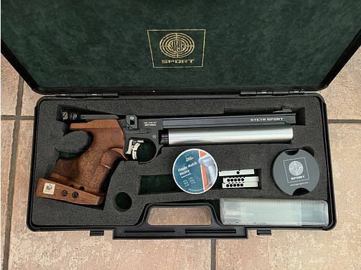 fünfschüssige Steyr LP 50 Matchluftpistole