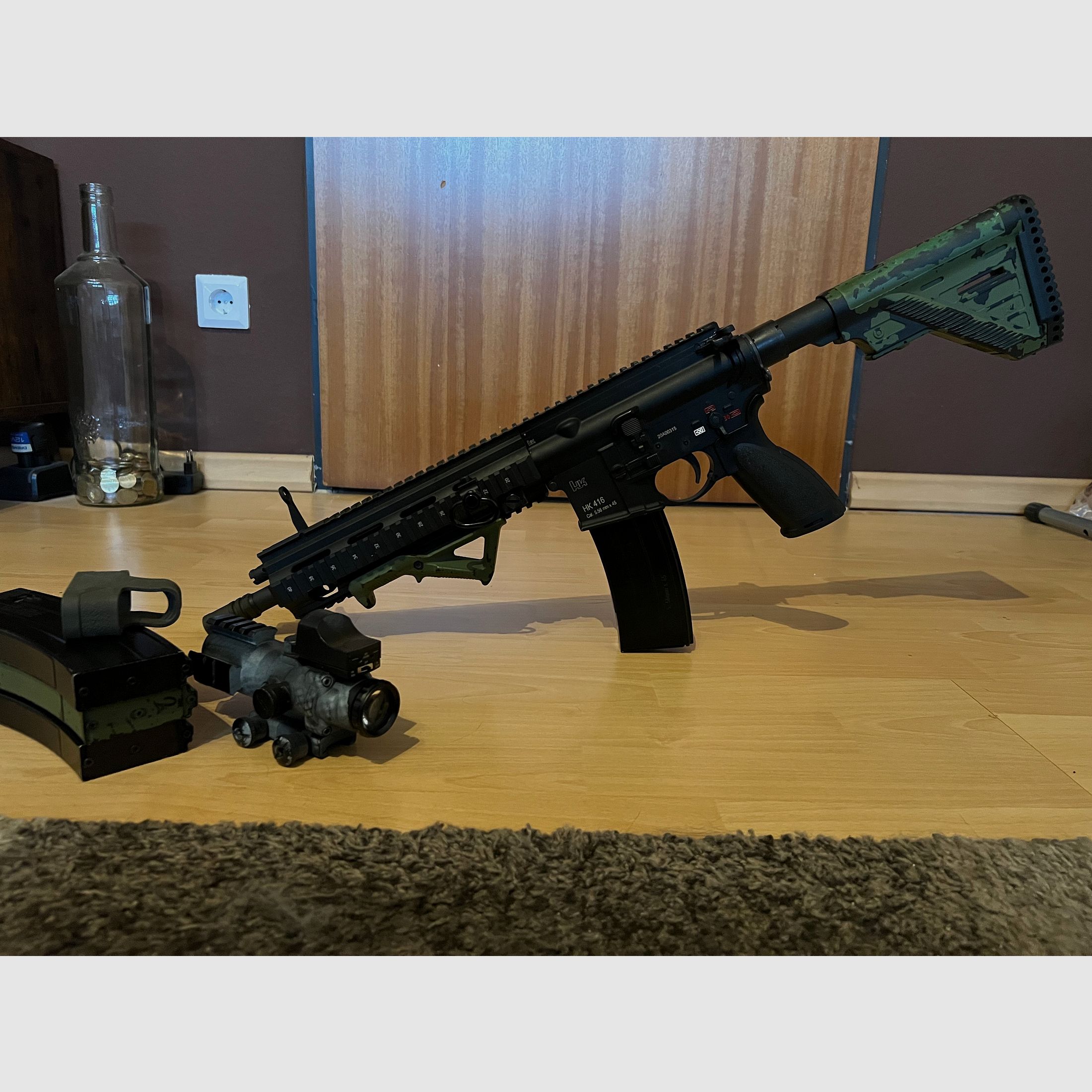 VFC HK416 A5 GBB mit 4 Magazinen und Zubehör 