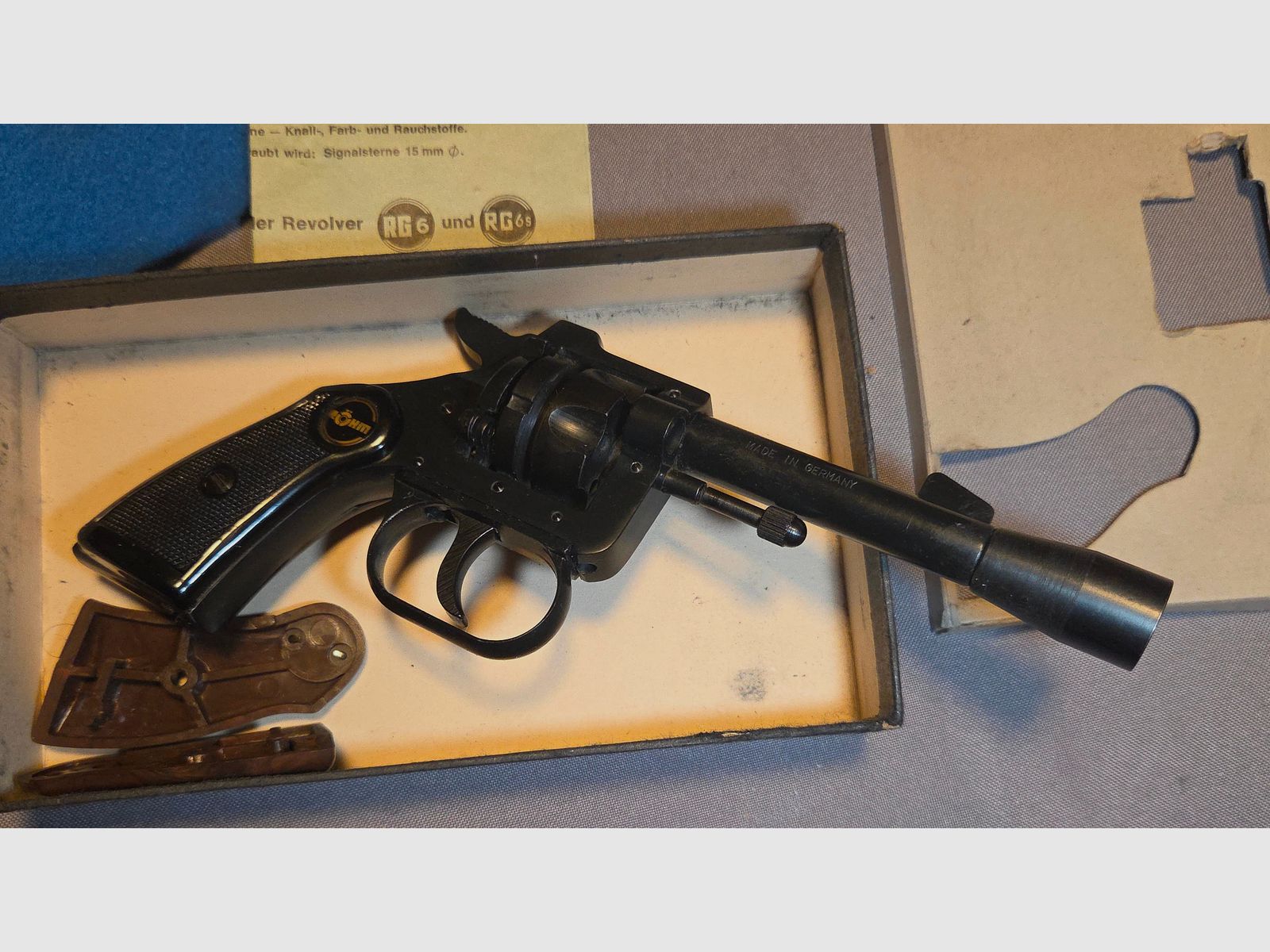 Röhm RG 6 Cal ,6mmk ,watch old about 50 years collector pieces very rare to get, free from 18 years