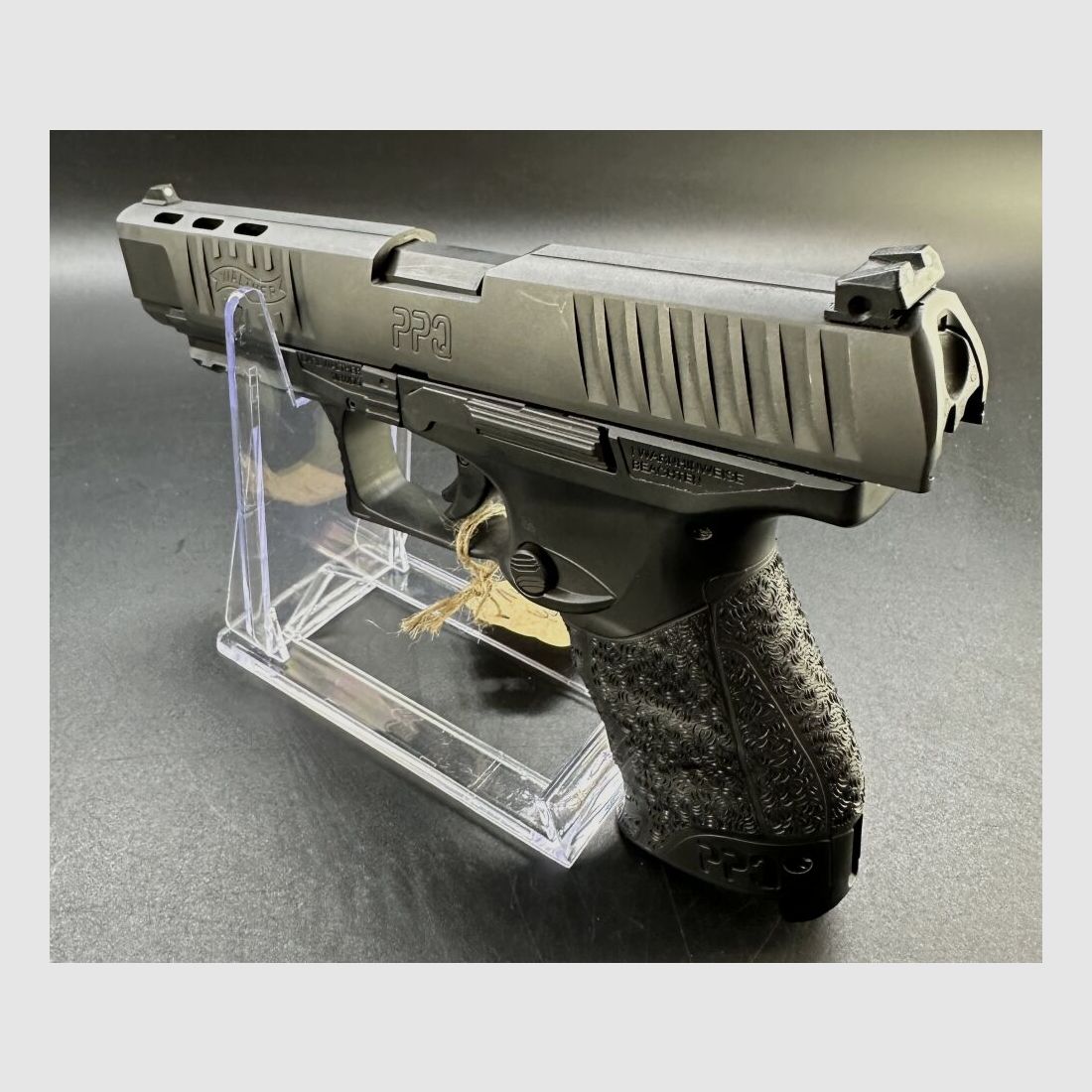 Arme de démonstration Walther pistolet semi-automatique PPQ M2B Navy 9x19 PS 4,6" 15R17R IN 9mmLuger