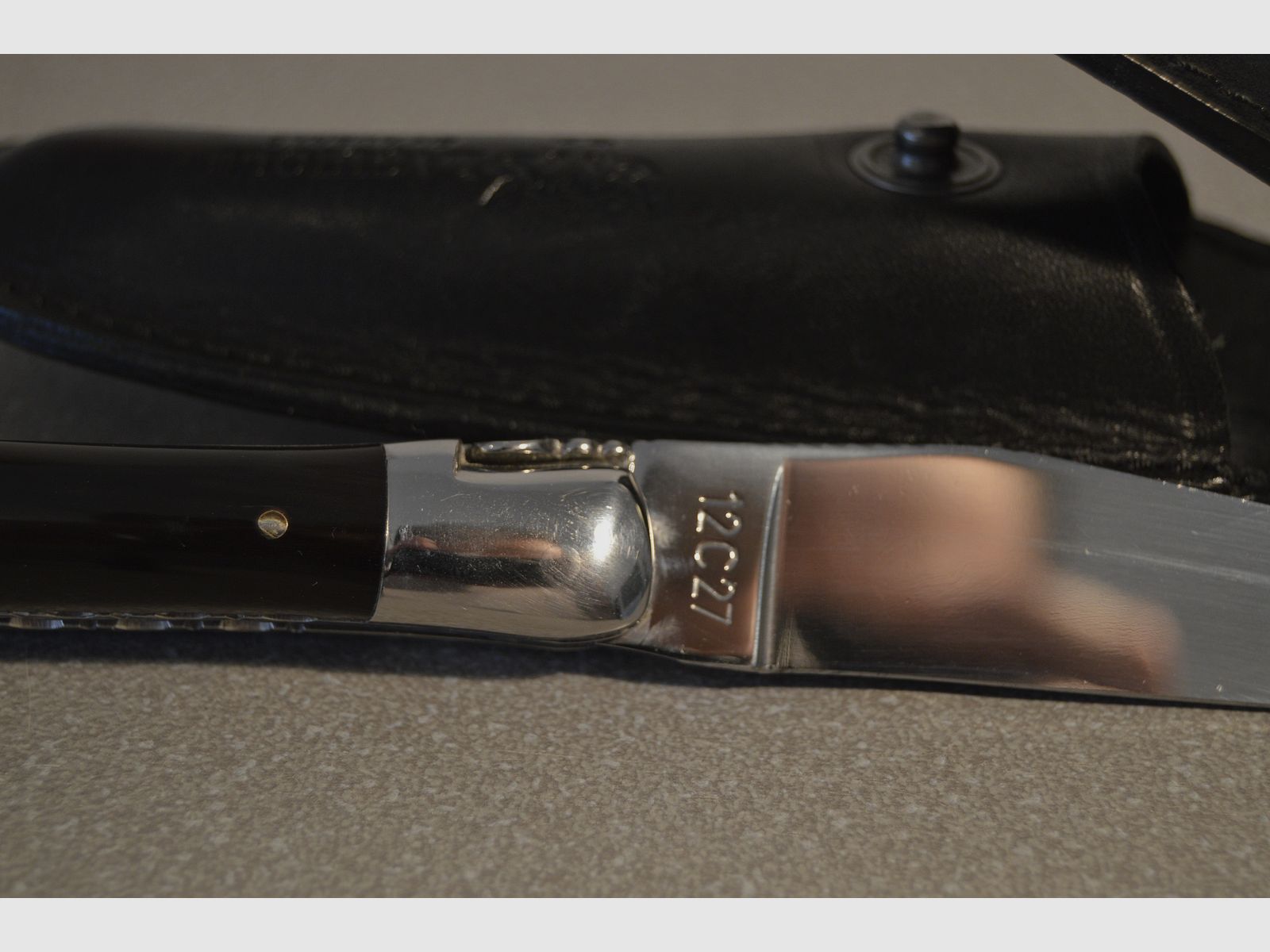 Laguiole en Aubrac ORIGINAL coltello tascabile con fodero