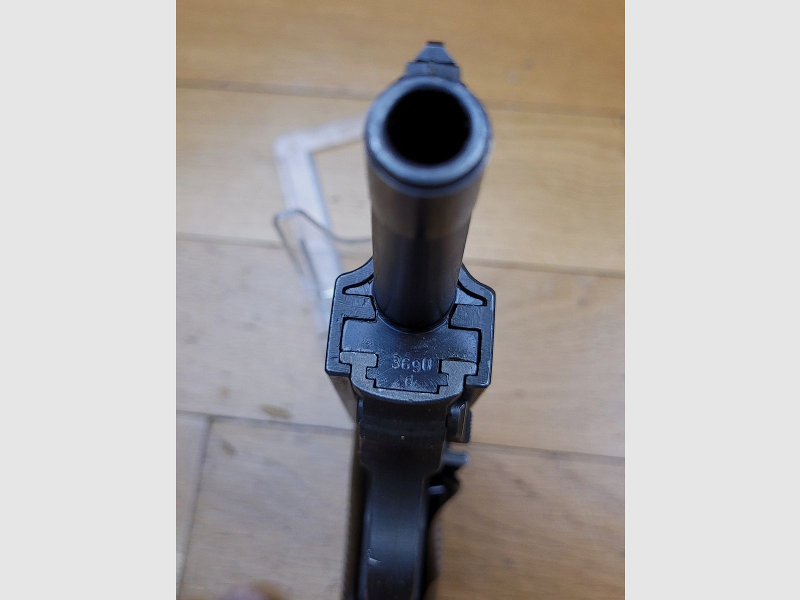 Magnifique Pistolet Walther P38 – Fabrication Mauser Oberndorf de 1944 – Bronzage d&rsquo;origine à 98% – Mécanique et esthétique impeccable – Excellent état, image 9 sur 16