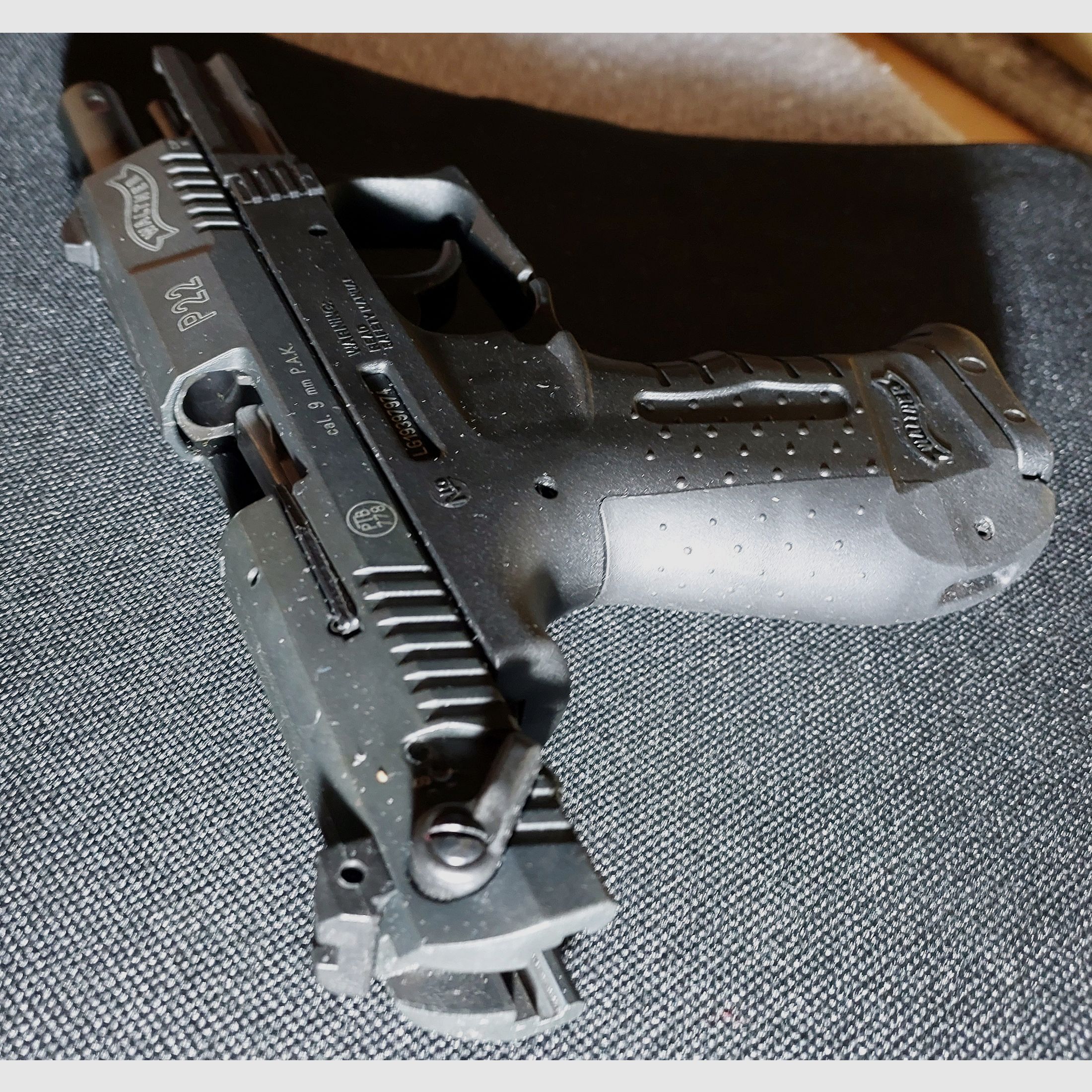 Walther P22 (P 22 Classic) Schreckschuss Pistole 9mm P.A.K. (PTB 778)
