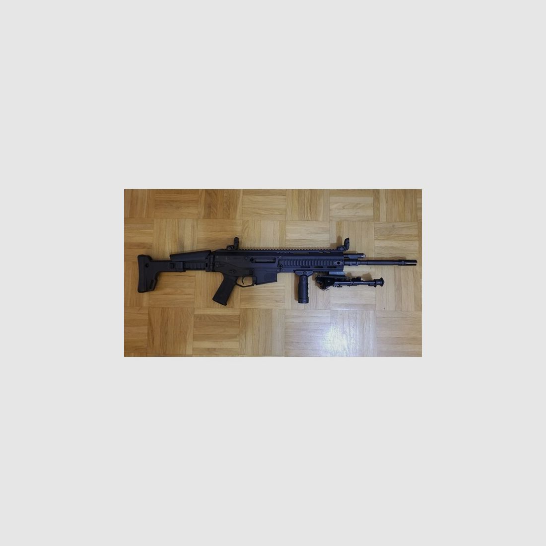 Neuwertige Bushmaster ACR (.223) mit Top Zubehör (ZF, Sport-Abzug optional)