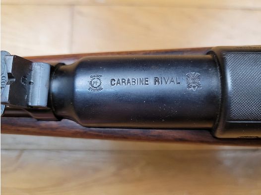 Exceptionnelle carabine Rival – calibre 10,75 x 68 – Catalogue de la Manuf&rsquo;- excellente fabrication Dumoulin – très belle crosse avec quadrillages – détente stetcher – mécanique aussi excellente que rapide – canon splendide – très beau bronzage – état parfait