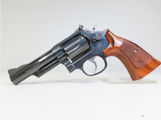 Smith & Wesson 19 - 5 in 4 Zoll