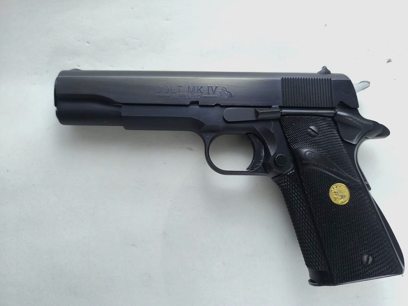 Pistool Colt Government MK IV Series ’80 kal. 9mmP, afbeelding 5 van 7