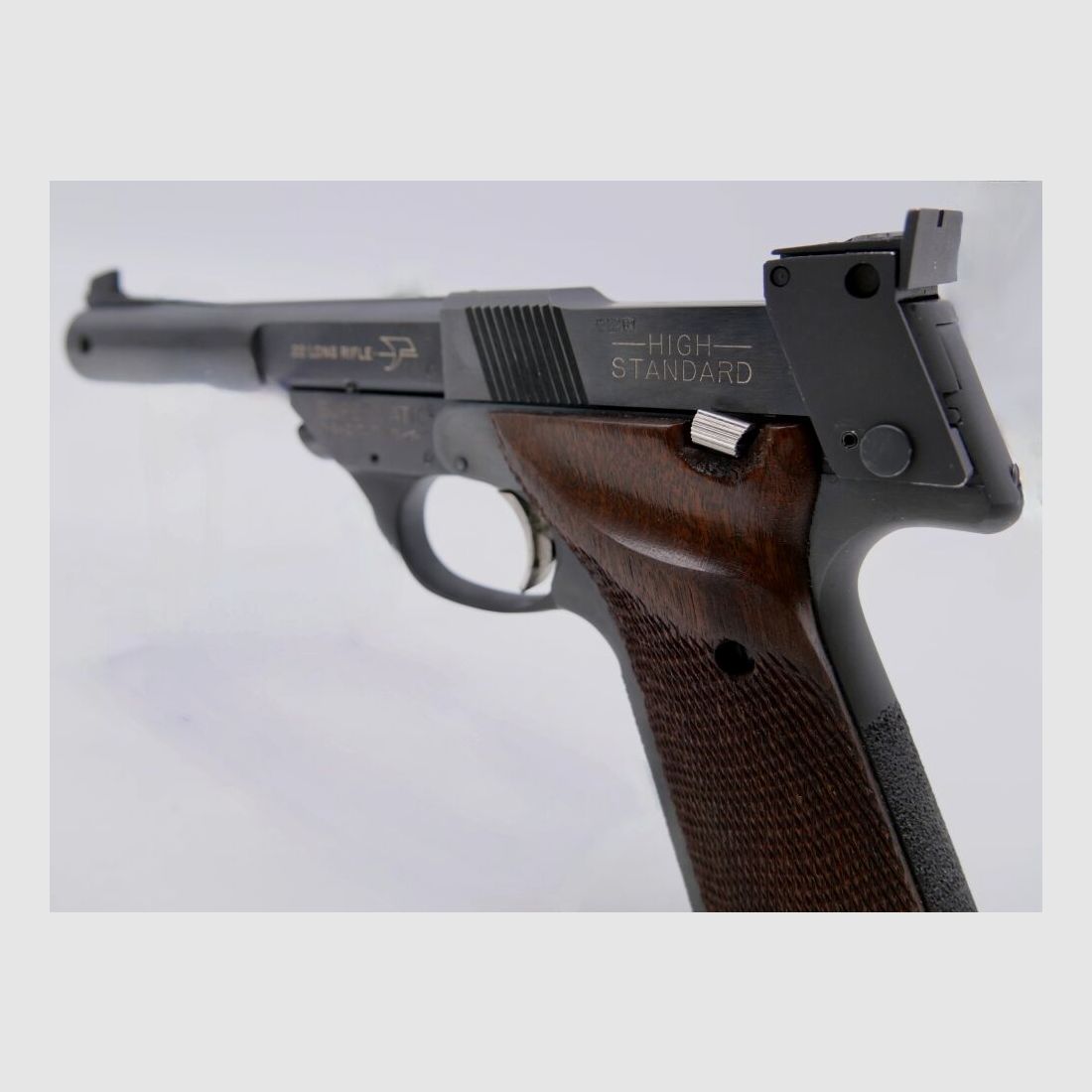High Standard Supermatic Citation .22 l.r. 5.5" barrel length wooden grips .22lr