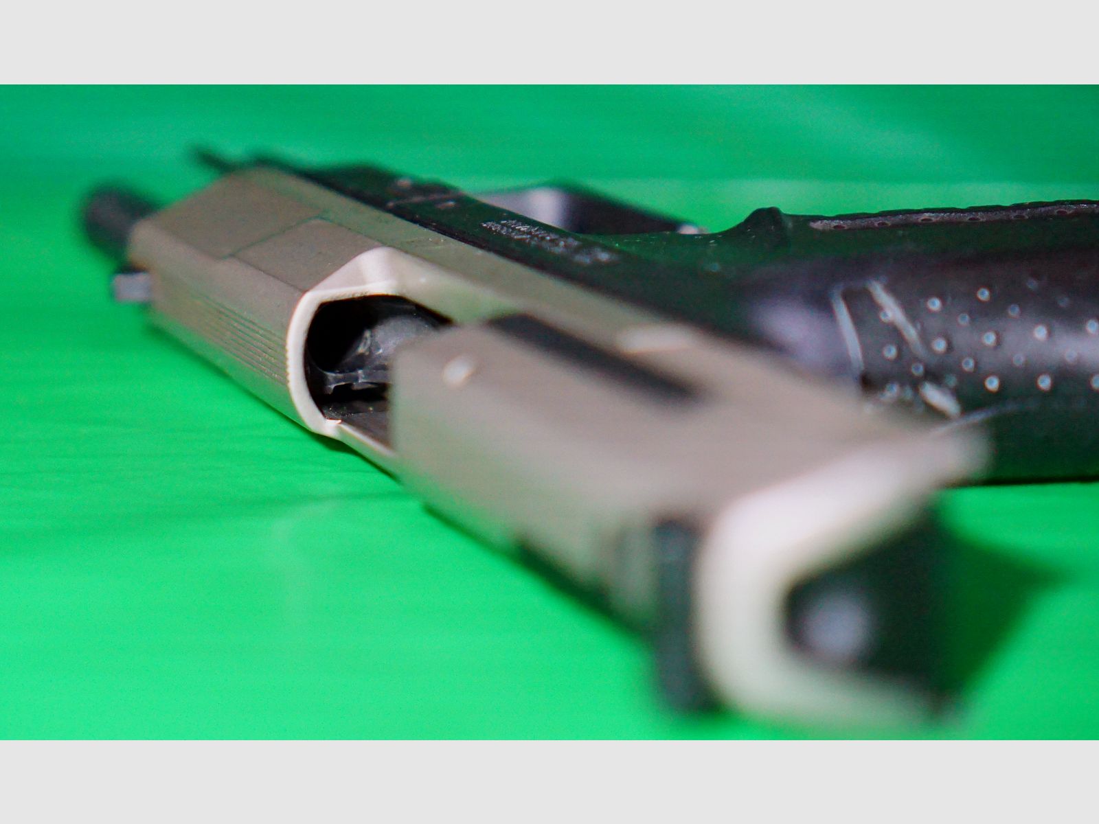 Pistola a salve Walther P99 9mm P.A.K. bicolore (PTB 762) P 99 con fondina Pancake