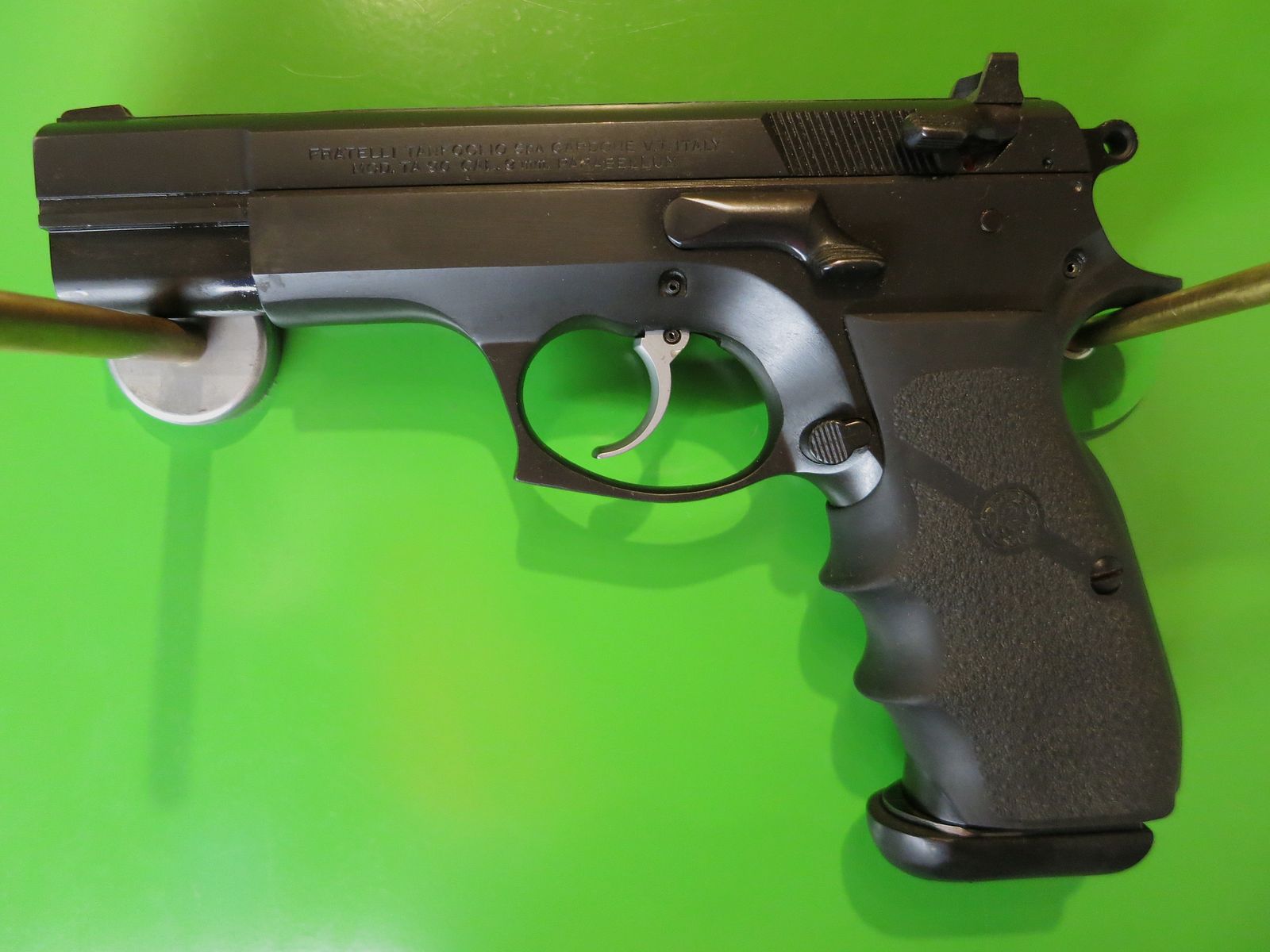 Tanfoglio TA90, semiautomatica. Pistola sportiva a caricamento automatico, classico dell'IPSC, calibro 9 × 19 mm       #66-, immagine 4 di 10